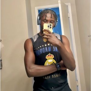 Meet your Posher, Brinzy